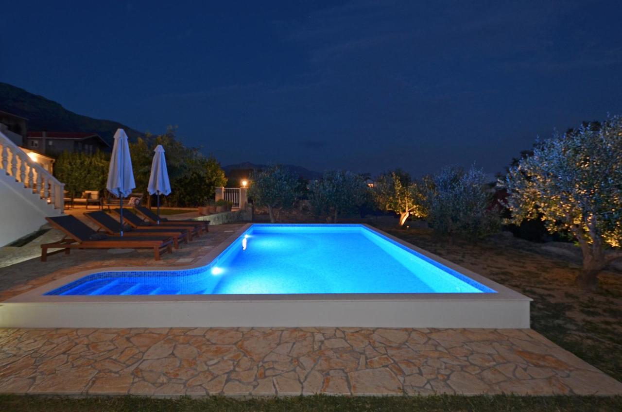 Holiday Home Nevera Kaštela Εξωτερικό φωτογραφία