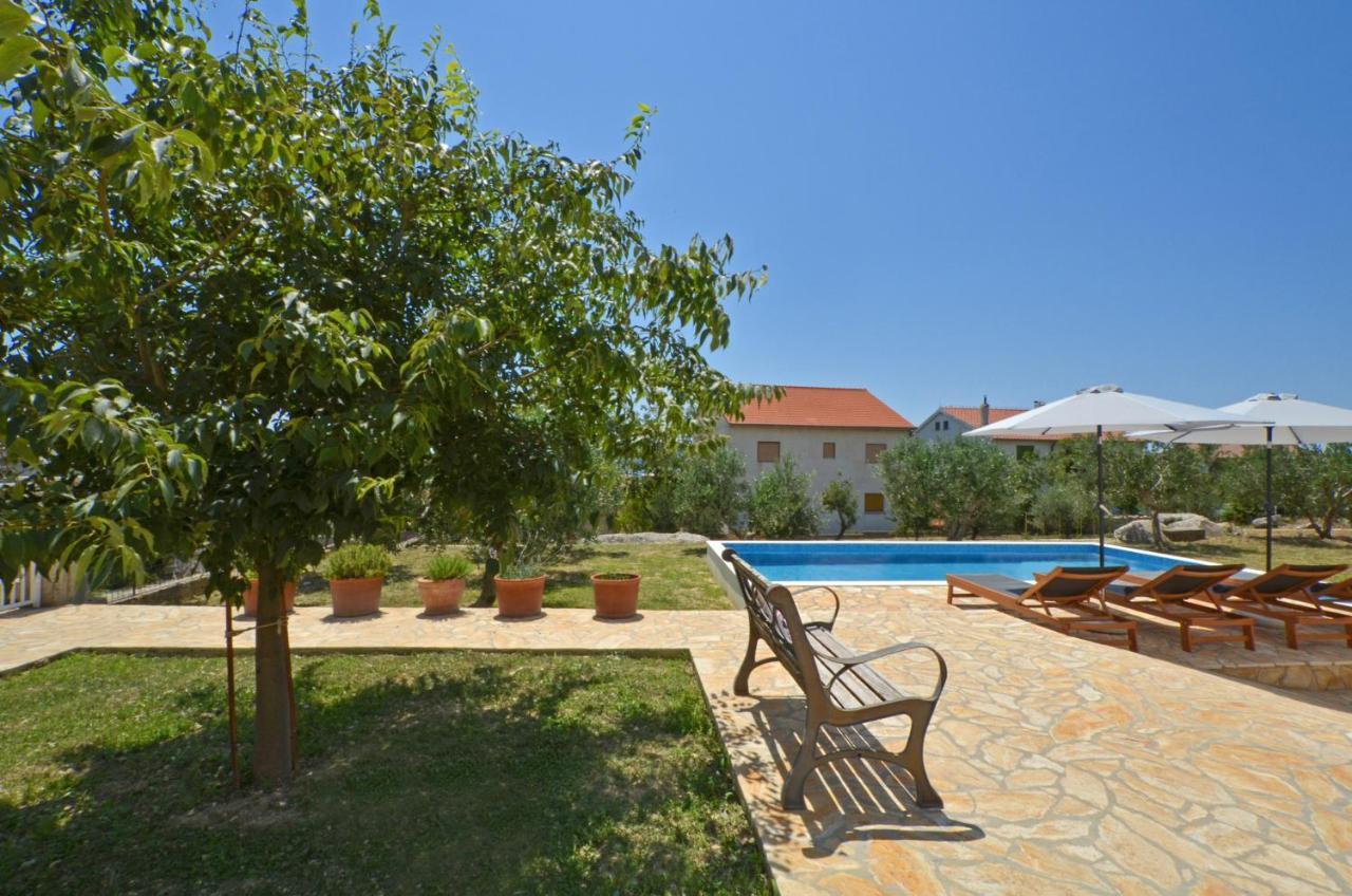 Holiday Home Nevera Kaštela Εξωτερικό φωτογραφία