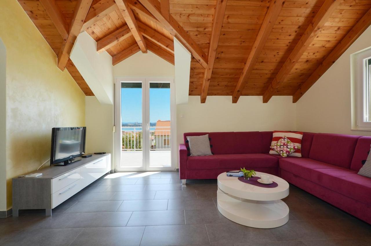 Holiday Home Nevera Kaštela Εξωτερικό φωτογραφία